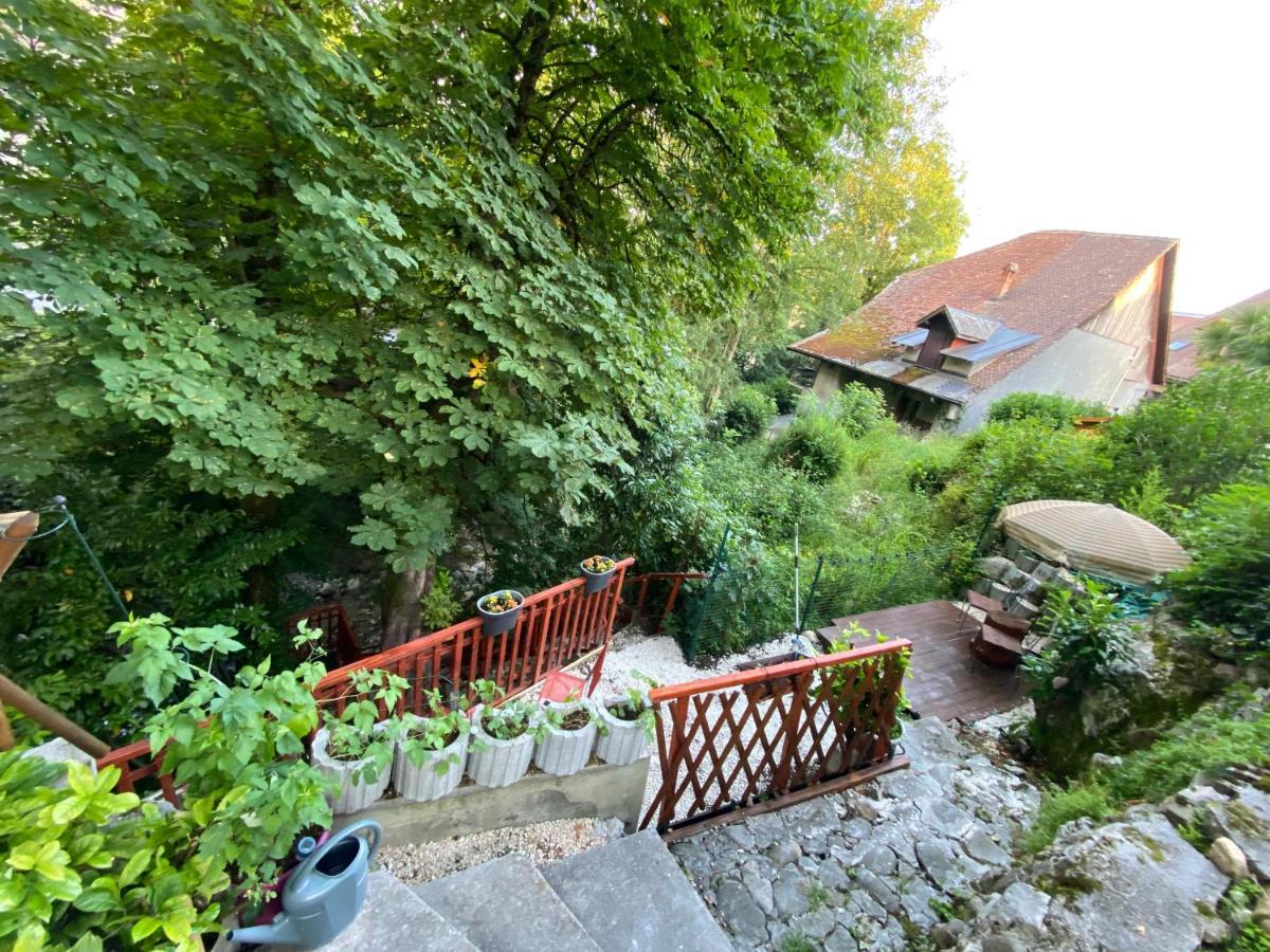 Vila Castle View Menthon Exteriér fotografie